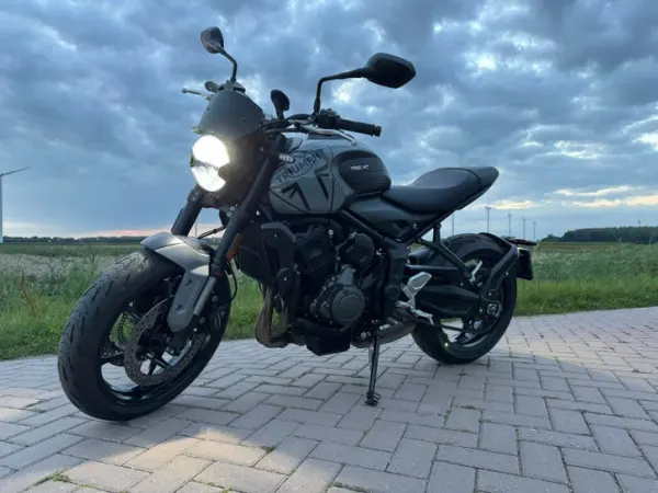 Year unknown Triumph Trident 660-Zo Goed als nieuw! - €6,995 · Bidding (1/1)