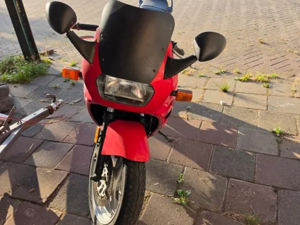 Bouwjaar onbekend Suzuki GSX 600 - € 600 · Bieden (1/1)