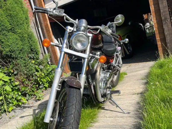 Bouwjaar onbekend Suzuki Intruder VS 1400-Klassieke Chopper - € 2.500 · Bieden (1/1)