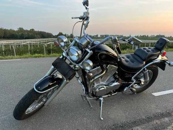 Bouwjaar onbekend Suzuki VS 1400 - € 2.850 (1/1)