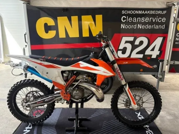 2019 KTM 250SX 2019 Complete HOBBY! Gesloten Aanhanger - Bidding (1/1)
