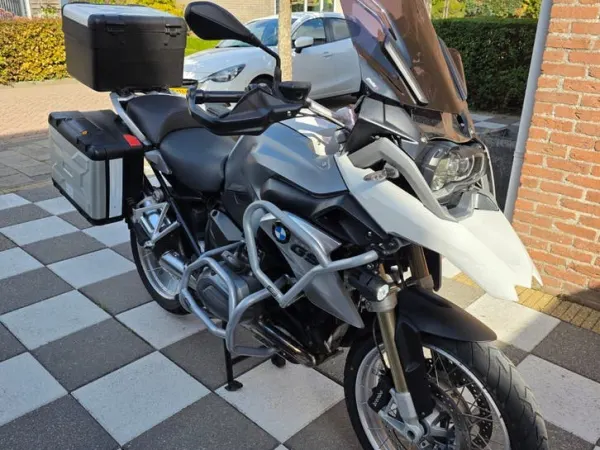 2015 BMW R 1200 GS - €9,950 · Bidding (1/1)