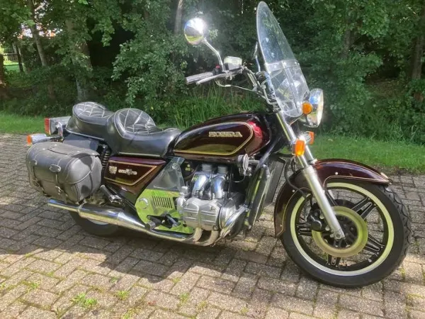Bouwjaar onbekend Honda gl 1100 Goldwing gl1000 1200 Naked Toermotor - € 1.750 (1/1)