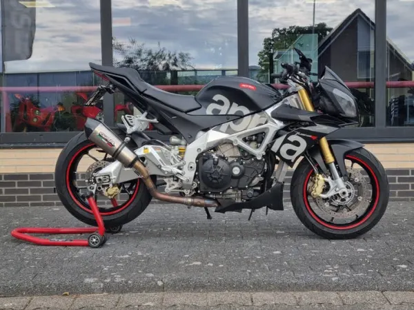 2013 Aprilia Tuono V4 - €7,499 · Bidding (1/1)