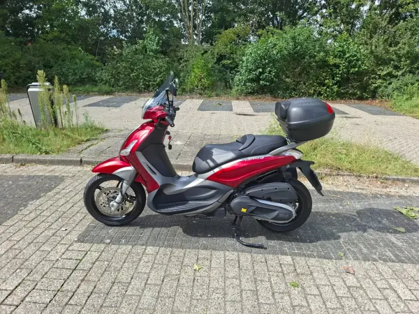 2012 Piaggio Beverly 350 - €3,500 (1/1)