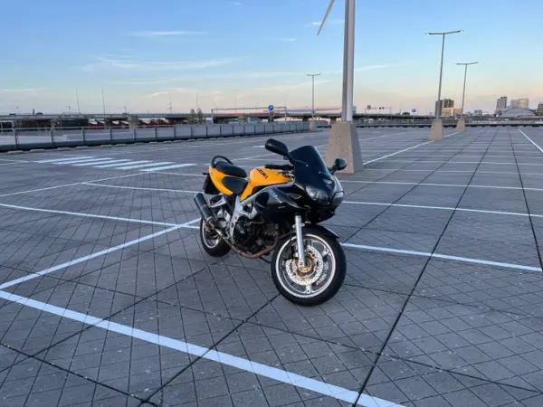 1999 Suzuki SV 650 - € 1.200 · Bieden (1/1)
