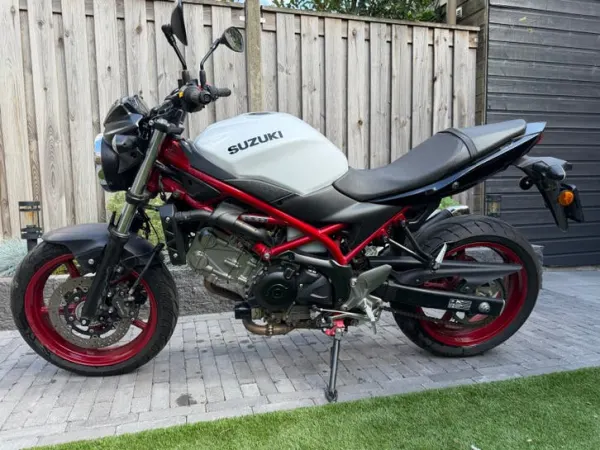 Bouwjaar onbekend Suzuki SV 650 - € 5.500 · Bieden (1/1)