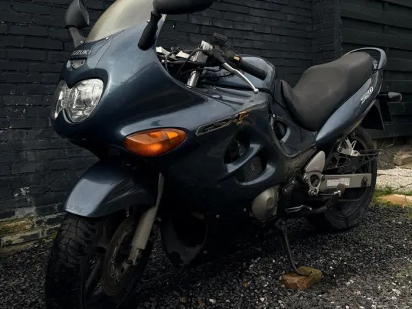 2001 Suzuki gsx 750 f - Bieden (1/1)