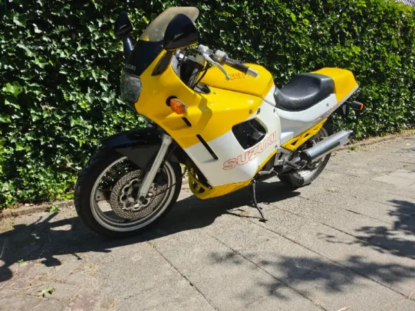 Bouwjaar onbekend Suzuki GSX 750 - € 750 · Bieden (1/1)