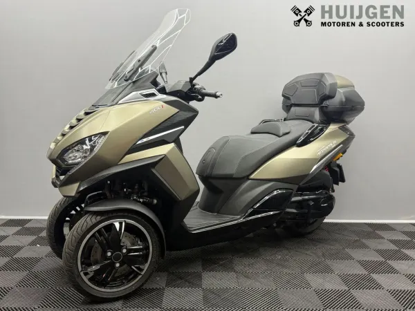 2025 Peugeot Metropolis SW - € 10.749 (1/1)