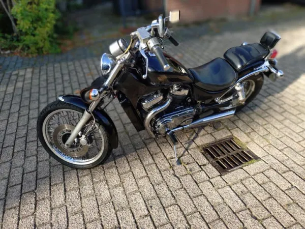1986 Suzuki VS 700 - €1,550 (1/1)