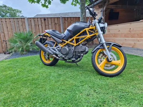 Year unknown Ducati Monster - €3,350 · Bidding (1/1)