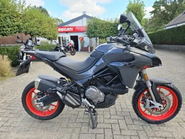 2022 Ducati Multistrada V2 S - €16,250 (1/1)