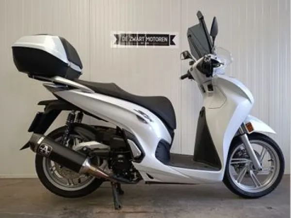 2023 Honda SH 350I - € 6.290 (1/1)