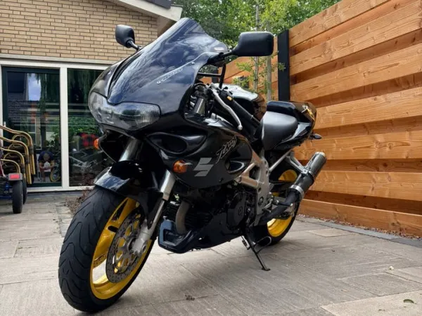 1997 Suzuki TL1000 - €1,995 (1/1)