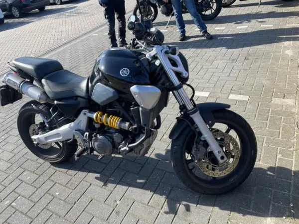 2007 Yamaha MT03 660 2007 - € 2.350 · Bieden (1/1)