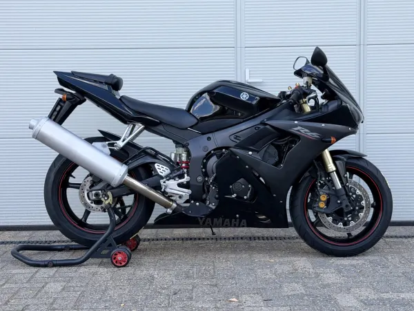 2006 Yamaha R6 - €6,500 (1/1)