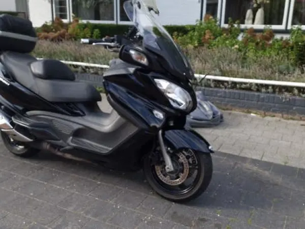 2014 Suzuki Burgman Exec 2014-Vol Opties en Goed Onderhoude - €3,500 · Bidding (1/1)