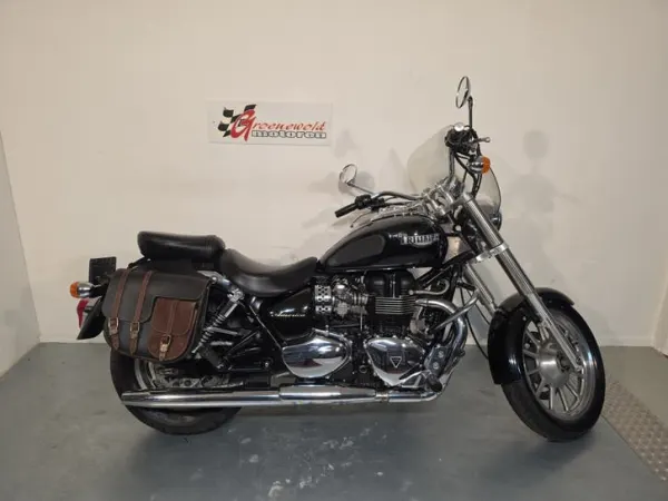 2007 Triumph America Triumph America 865 , 2007 in Uitstekende st - € 3.990 · Bieden (1/1)