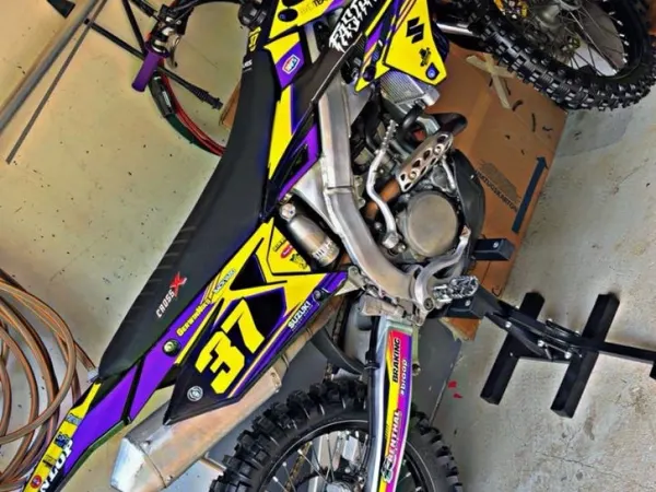 Bouwjaar onbekend Suzuki RM 250cc 2019-Motor in topstaat! - € 3.950 · Bieden (1/1)