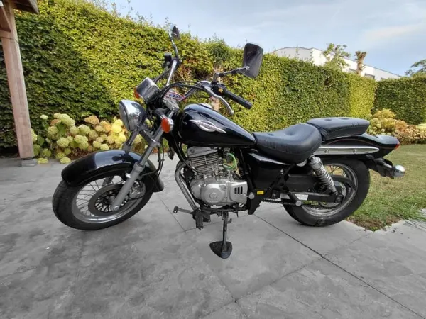 1999 Suzuki Marauder 250cc - € 800 · Bieden (1/1)