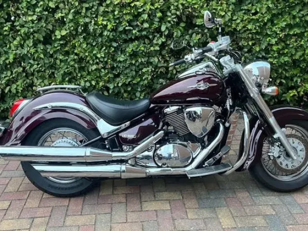 2010 Suzuki C800 Laatste Model bj 2010 - €4,950 · Bidding (1/1)