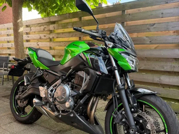 Year unknown Kawasaki Z650-Groene Naked Bike met ABS Bouwjaar 2019 - €6,150 · Bidding (1/1)