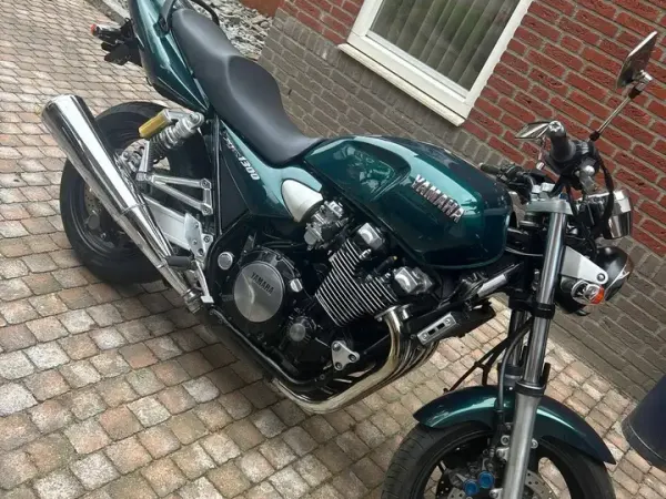1999 Yamaha XJR 1300 - € 2.500 (1/1)