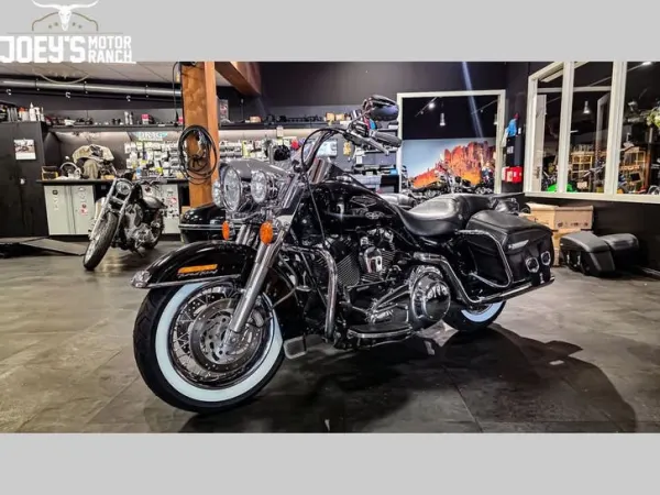 Year unknown Harley-Davidson Road King Classic - €18,450 · Bidding (1/1)