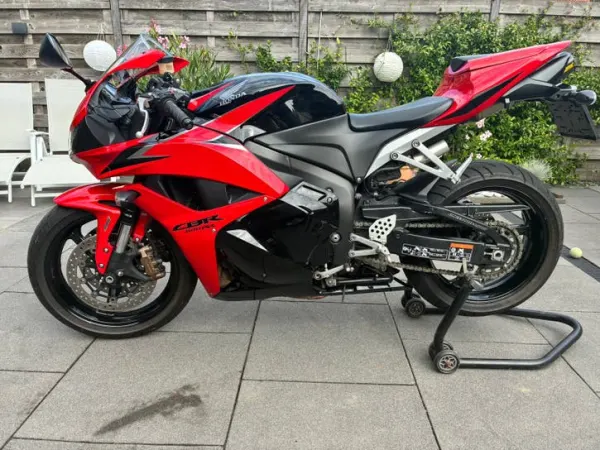 Bouwjaar onbekend Honda CBR 600 RR - € 7.250 · Bieden (1/1)