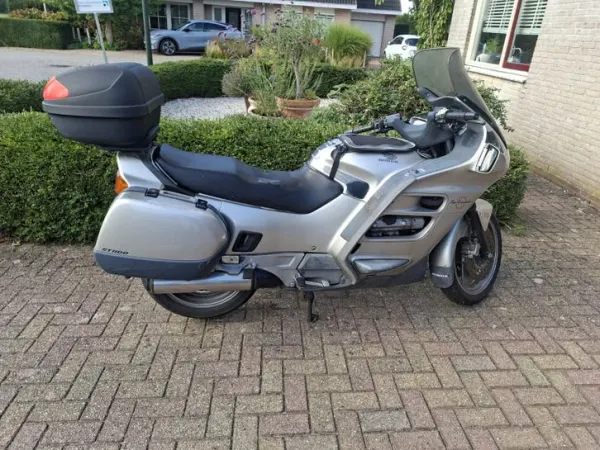 1991 Honda ST 1100 - € 995 · Bieden (1/1)