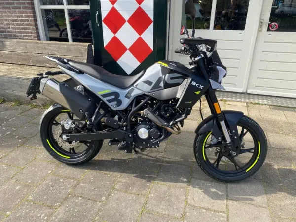 2026 Benelli BKX 125 S ABS A1 (bj 2026) - € 4.299 (1/1)