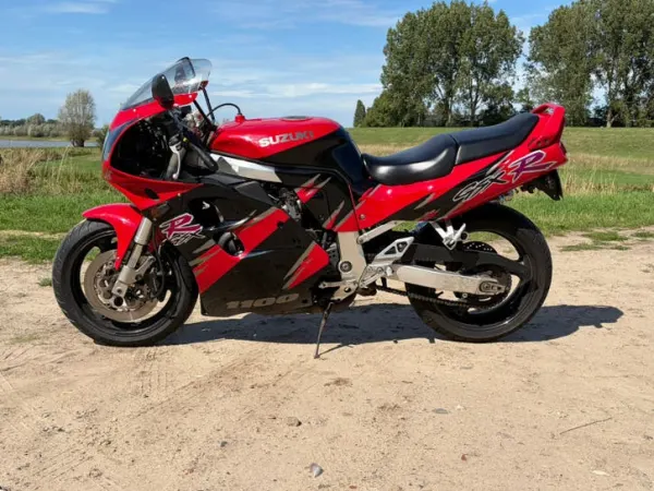 1993 Suzuki GSX-R 1100 - € 3.999 (1/1)