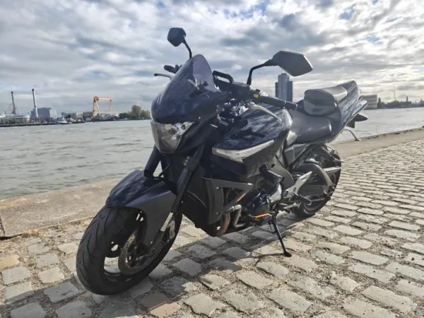 2011 Suzuki B King - € 6.750 · Bieden (1/1)