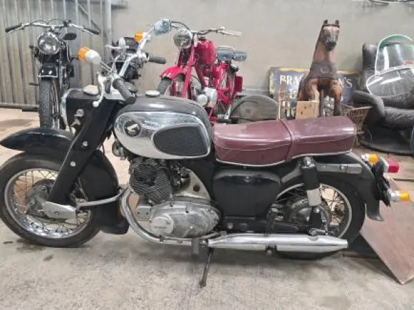 Bouwjaar onbekend Honda Dream 305 - € 4.450 (1/1)