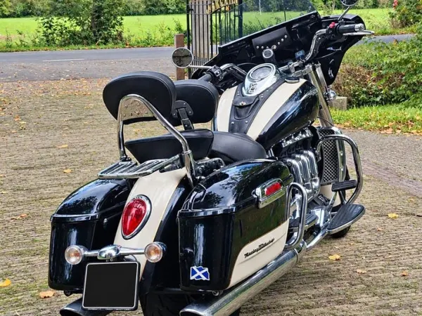 2008 Triumph Rocket III Touring-Krachtige Toermotor - €10,750 · Bidding (1/1)