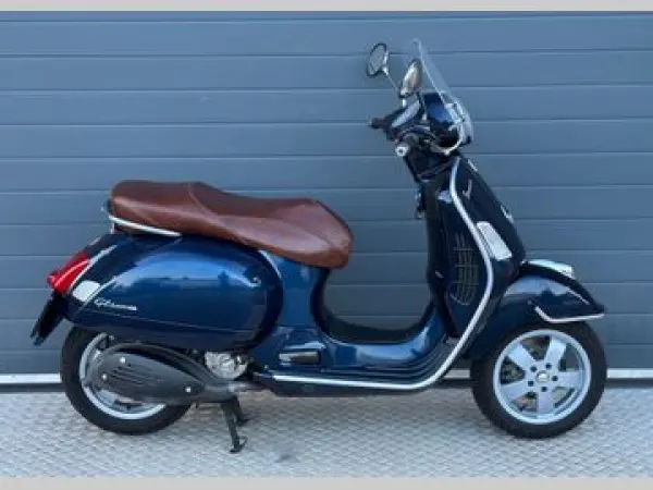 2010 Vespa GTS 250 IE ABS - € 2.850 · Bieden (1/1)