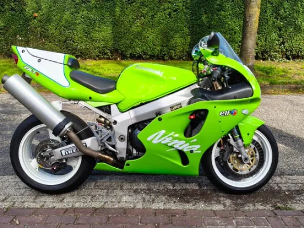 Bouwjaar onbekend Kawasaki ZX-7R Ninja, Goede Staat, Veel Gereviseerd - € 4.450 · Bieden (1/1)