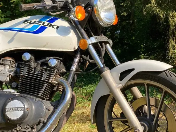 1988 Suzuki GS 450 - €900 · Bidding (1/1)