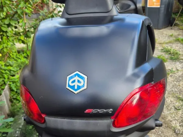 2013 Piaggio MP3 Piaggio - € 3.500 · Bieden (1/1)