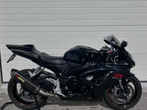 2006 Suzuki GSX-R 600 - € 5.499 · Bieden (1/1)