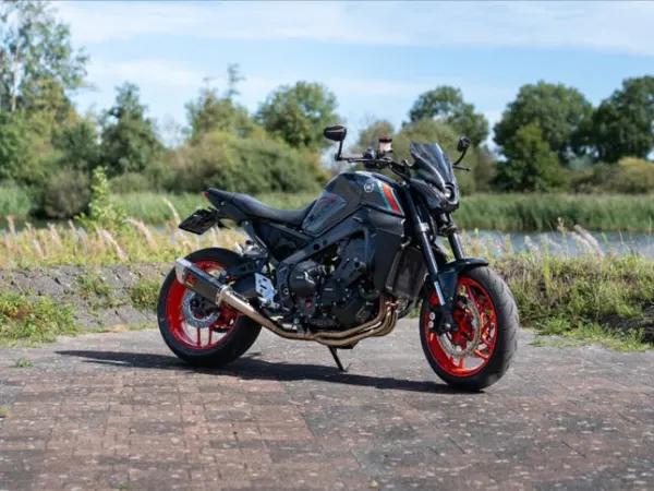 2021 Yamaha MT 09 - €8,999 · Bidding (1/1)