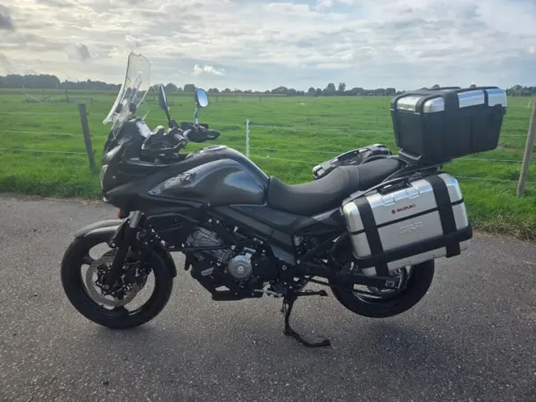 2014 Suzuki V-Strom 650 - €4,950 · Bidding (1/1)