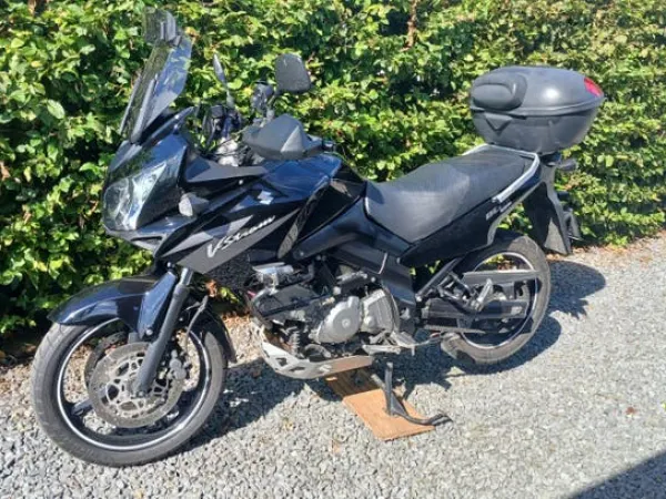 2005 Suzuki V-Strom 650 - € 3.450 · Bieden (1/1)
