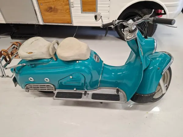 Bouwjaar onbekend Zündapp Zundapp Bella r 150 Motorscooter - € 4.600 · Bieden (1/1)