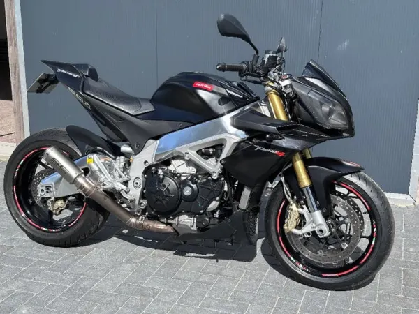 2011 Aprilia Tuono V4 - €6,500 · Bidding (1/1)
