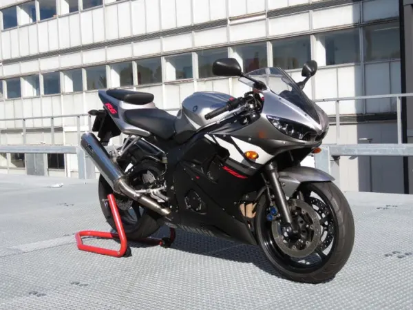 2003 Yamaha R6 | 2003 | A2 Mogelijk - €5,150 · Bidding (1/1)