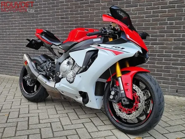 2015 Yamaha R1 YamahaR1 - € 15.450 (1/1)