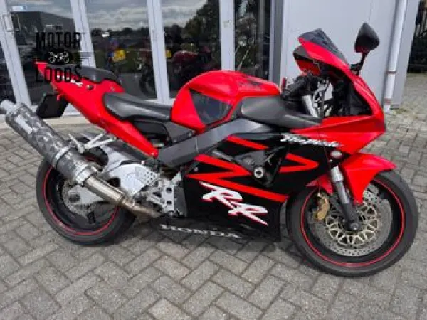 2002 Honda CBR 900 RR Fireblade - € 3.800 (1/1)