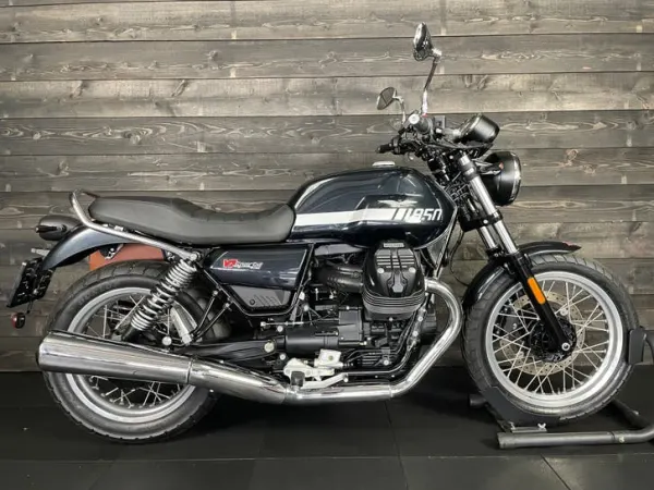 2023 Moto Guzzi V 7 Special - € 9.250 (1/1)